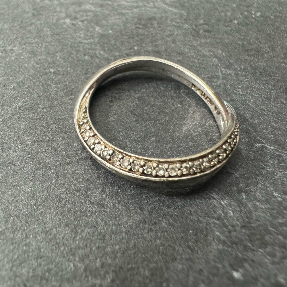 Silver diamond pendant
